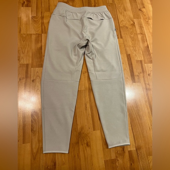 Lululemon GridLiner Fleece Jogger - Picture 7 of 11